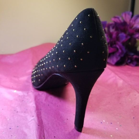 Old Navy Black suede Heels with gold studs - Picture 5 of 6
